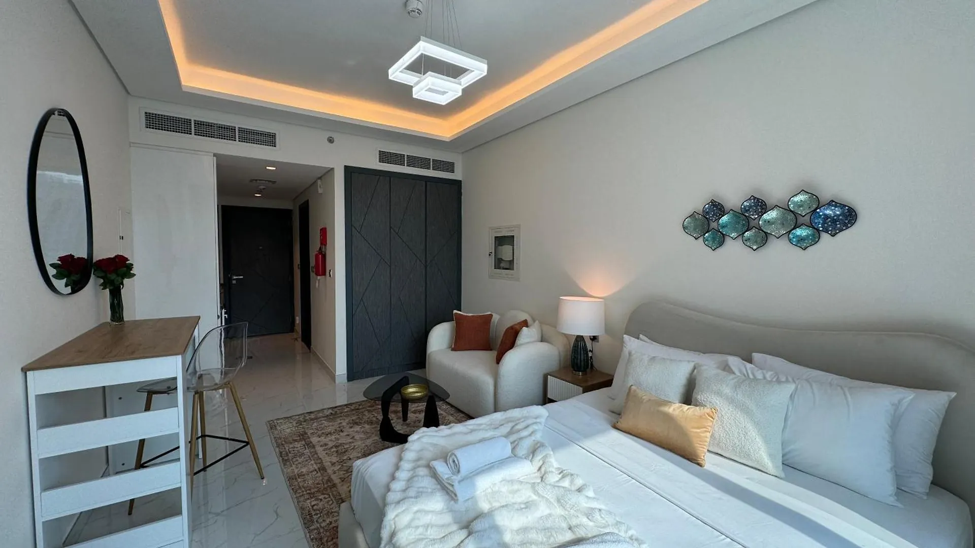 Ashri Hh Studio In Samana Hills With Pool View Apartment Dubai