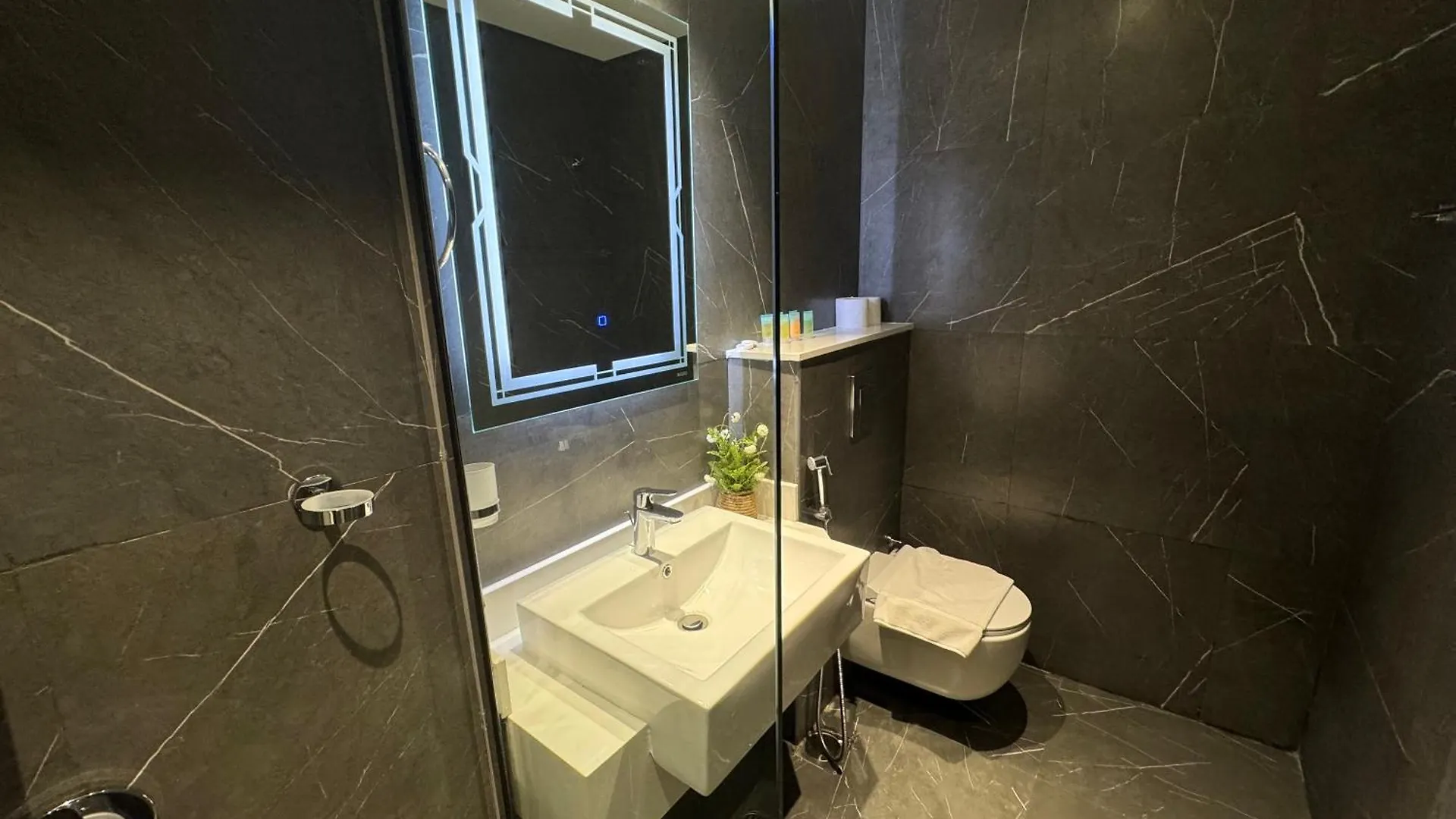 Ashri Hh Studio In Samana Hills With Pool View Apartment Dubai