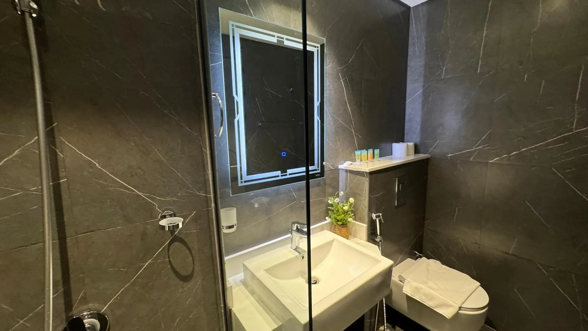 Ashri Hh Studio In Samana Hills With Pool View Apartment Dubai